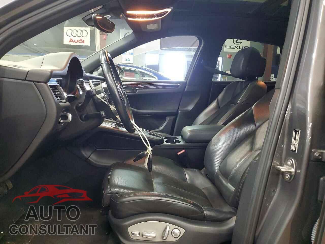 PORSCHE MACAN 2016 - WP1AB2A58GLB47520