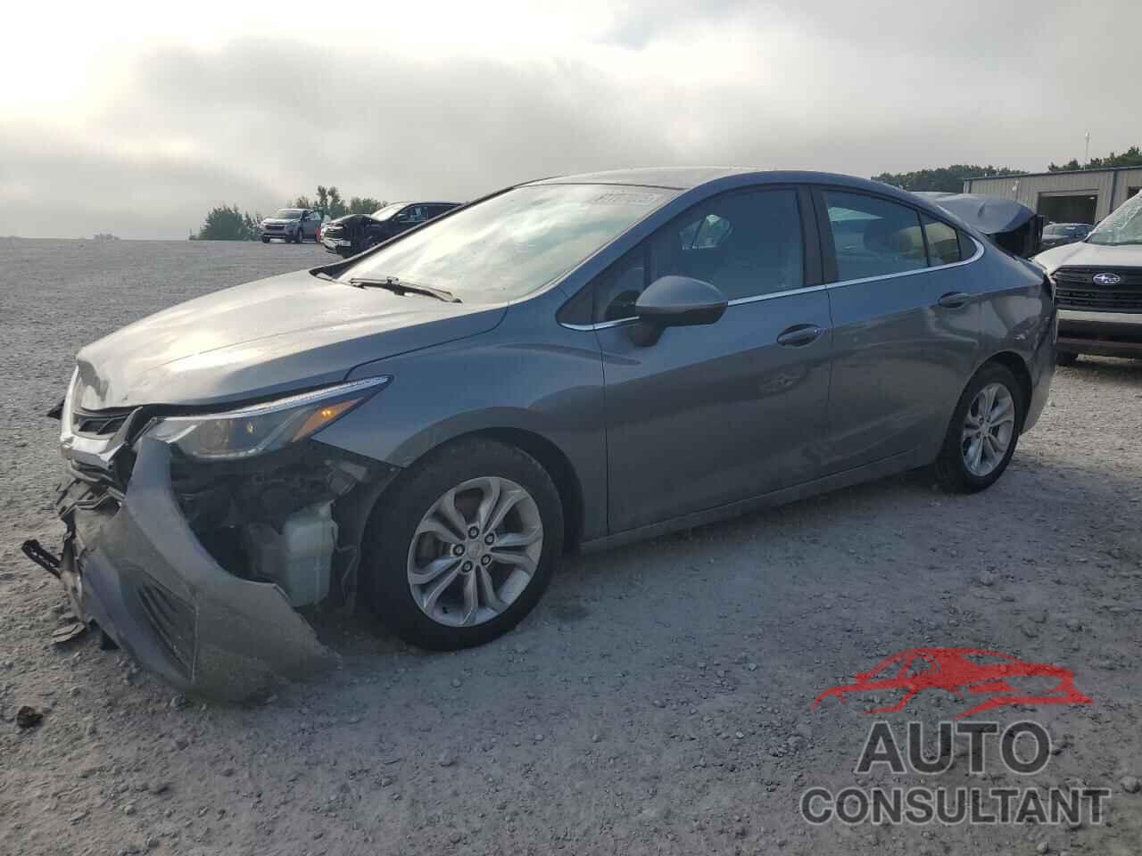 CHEVROLET CRUZE 2019 - 1G1BE5SMXK7121466