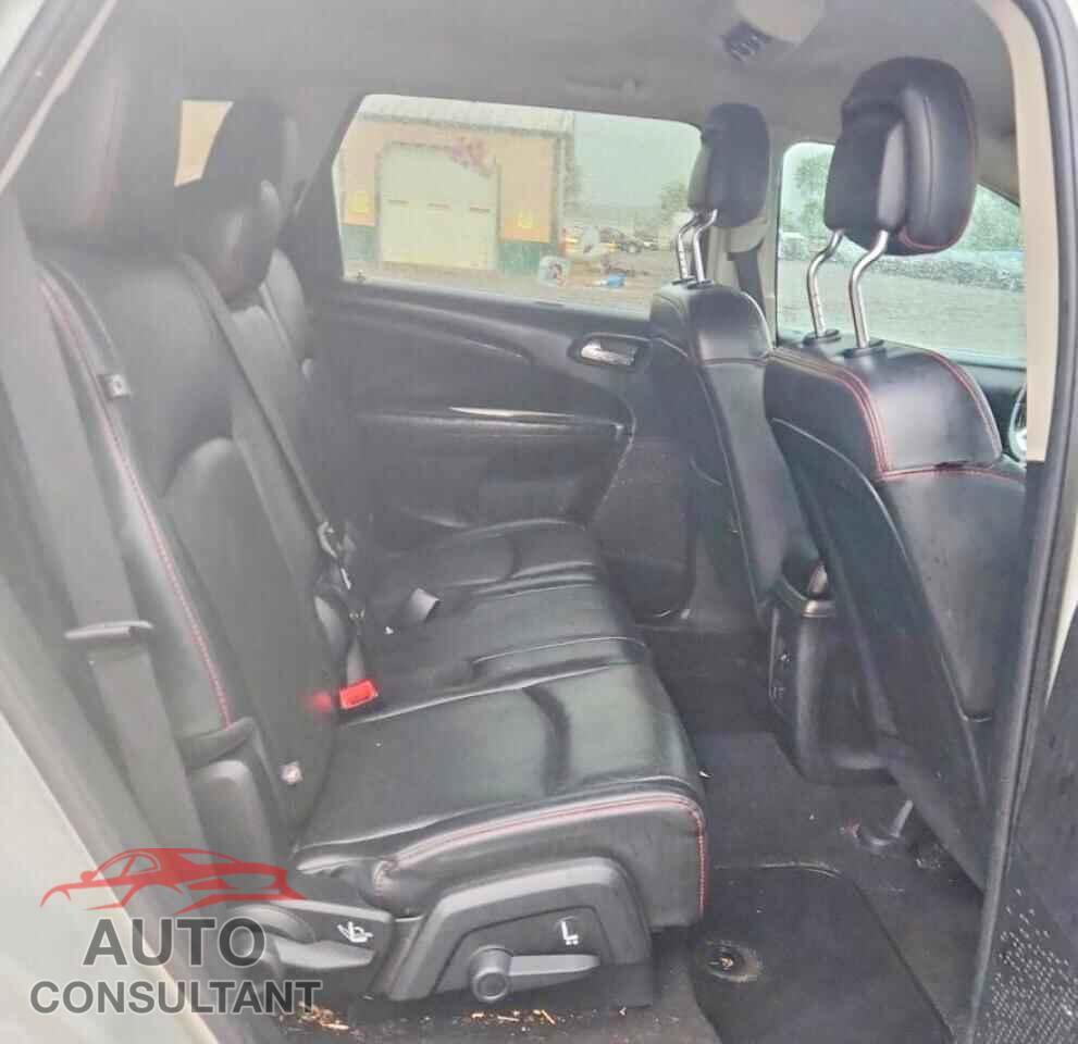 DODGE JOURNEY 2015 - 3C4PDCEG3FT664640