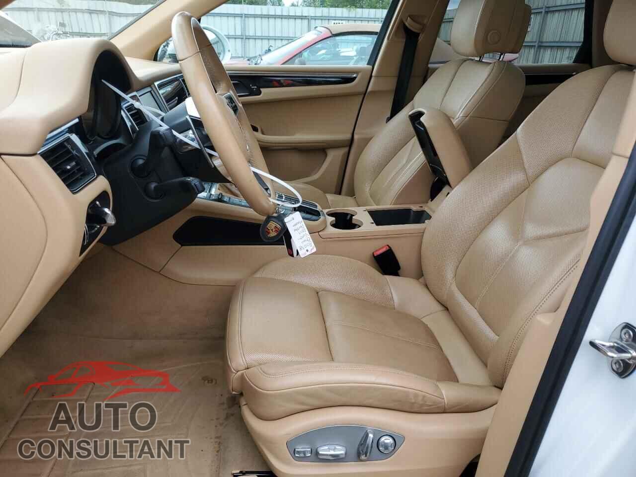 PORSCHE MACAN 2015 - WP1AB2A54FLB57301