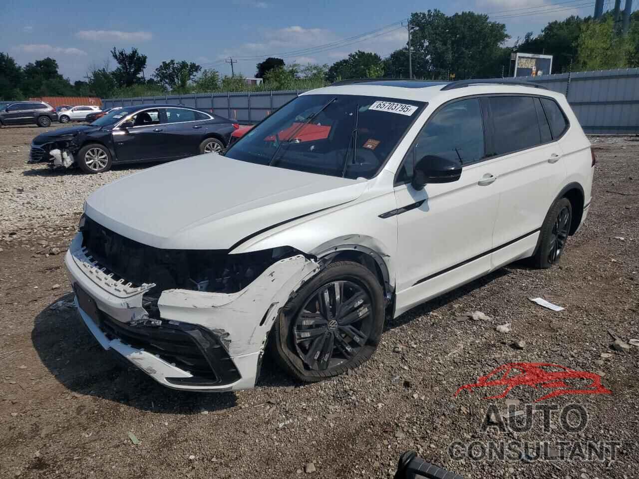 VOLKSWAGEN TIGUAN 2022 - 3VV8B7AX7NM135547