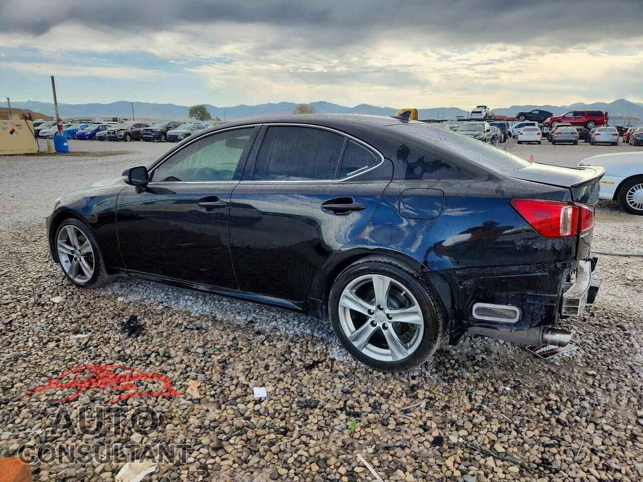 LEXUS IS 2012 - JTHBF5C20C2101922