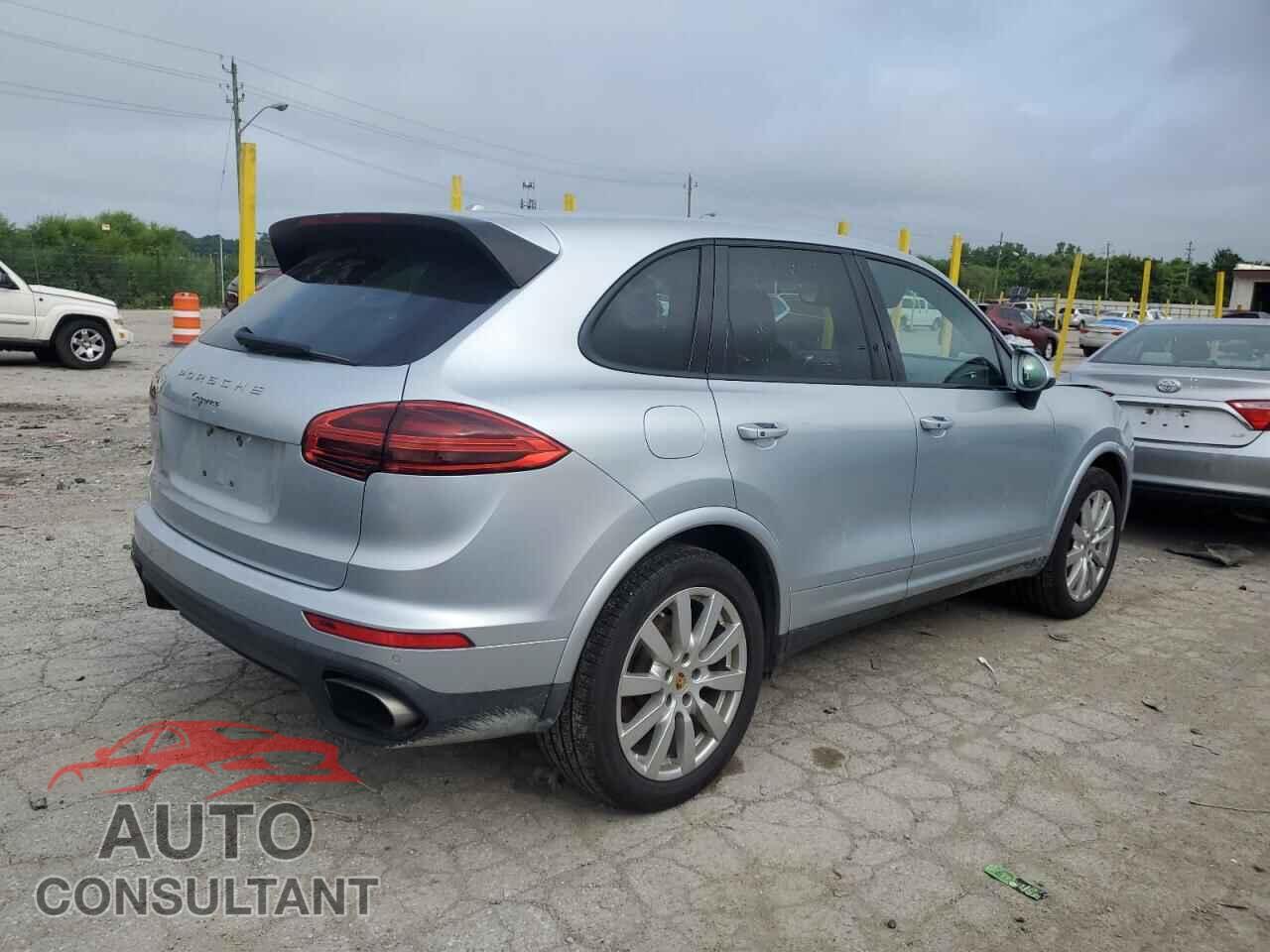 PORSCHE CAYENNE 2017 - WP1AA2A24HKA82309
