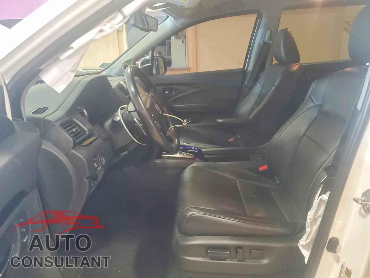 HONDA PILOT 2017 - 5FNYF6H05HB098030