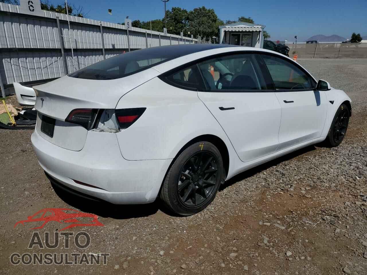 TESLA MODEL 3 2021 - 5YJ3E1EA3MF877904