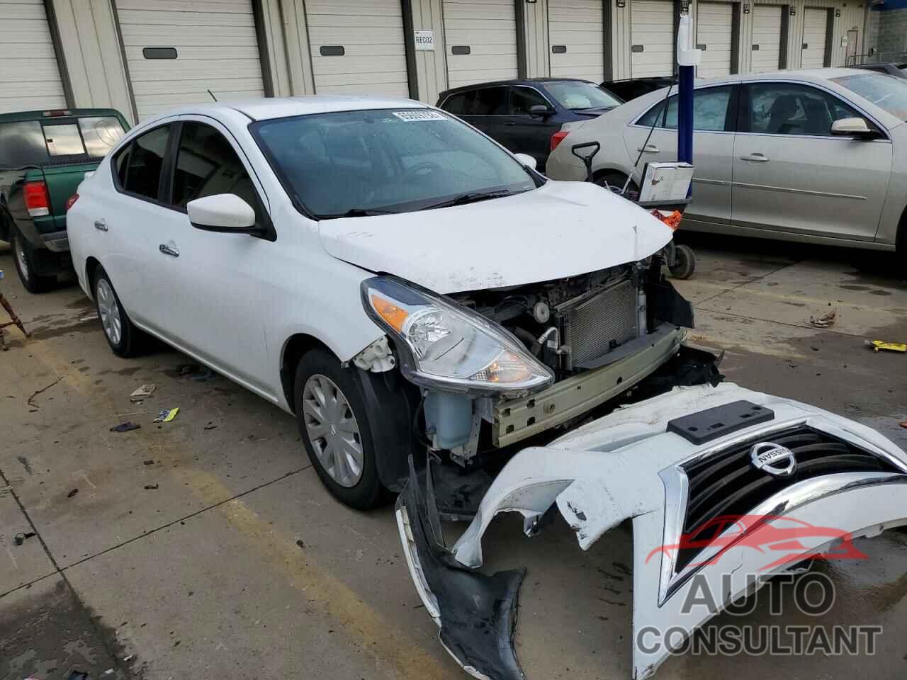 NISSAN VERSA 2018 - 3N1CN7AP2JL827962