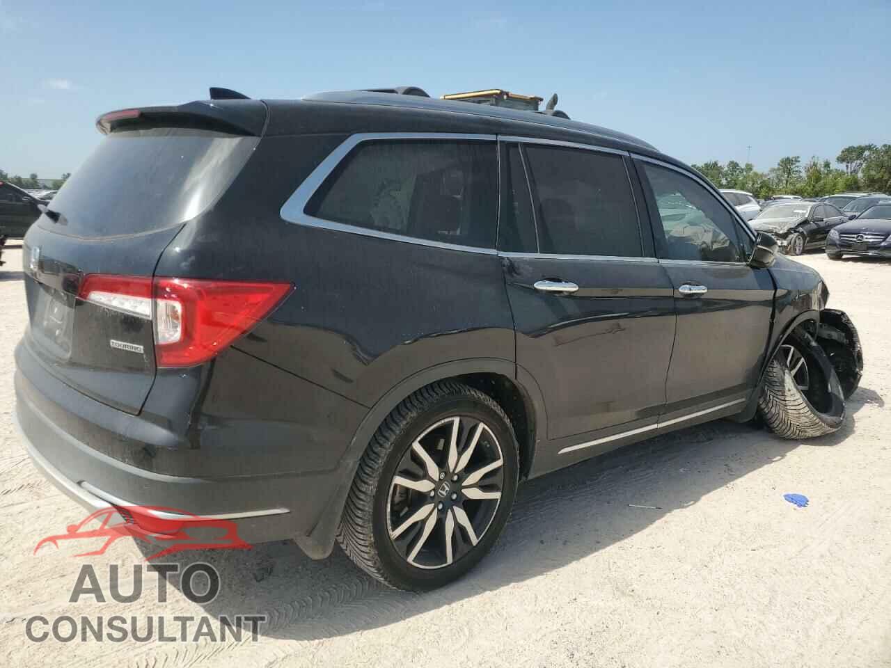 HONDA PILOT 2019 - 5FNYF5H99KB013741