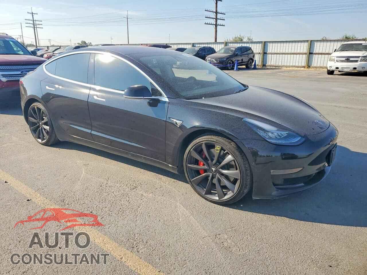 TESLA MODEL 3 2018 - 5YJ3E1EB0JF069675