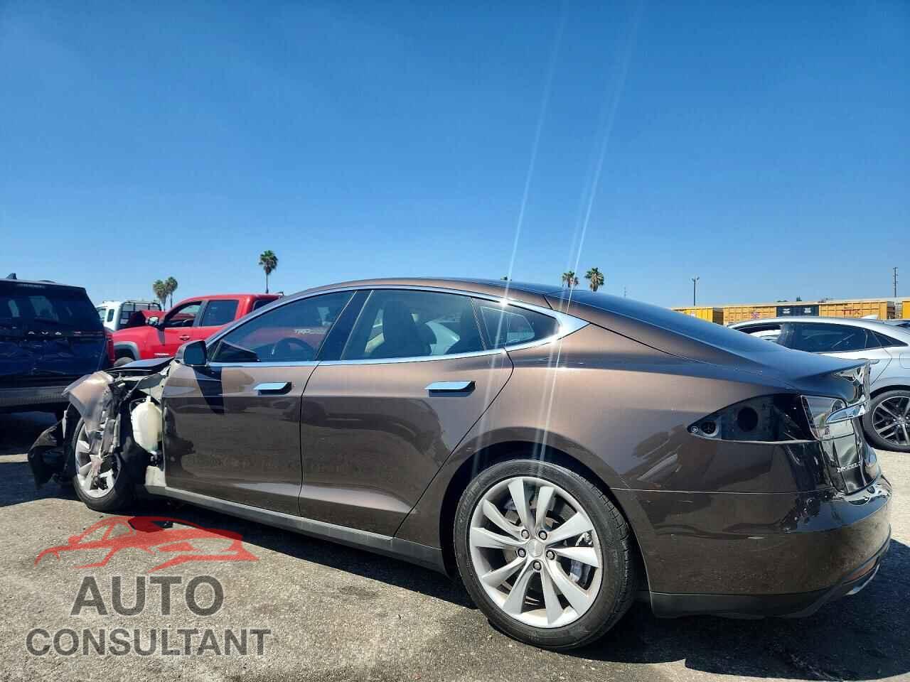 TESLA MODEL S 2014 - 5YJSA1H16EFP61004