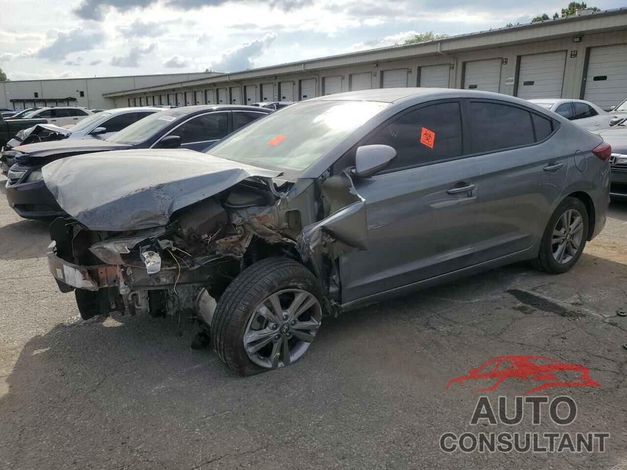 HYUNDAI ELANTRA 2018 - KMHD84LF2JU623367