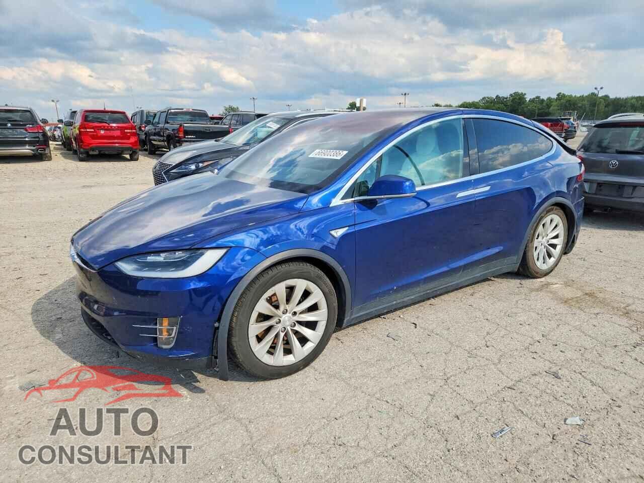 TESLA MODEL X 2016 - 5YJXCAE23GF012967