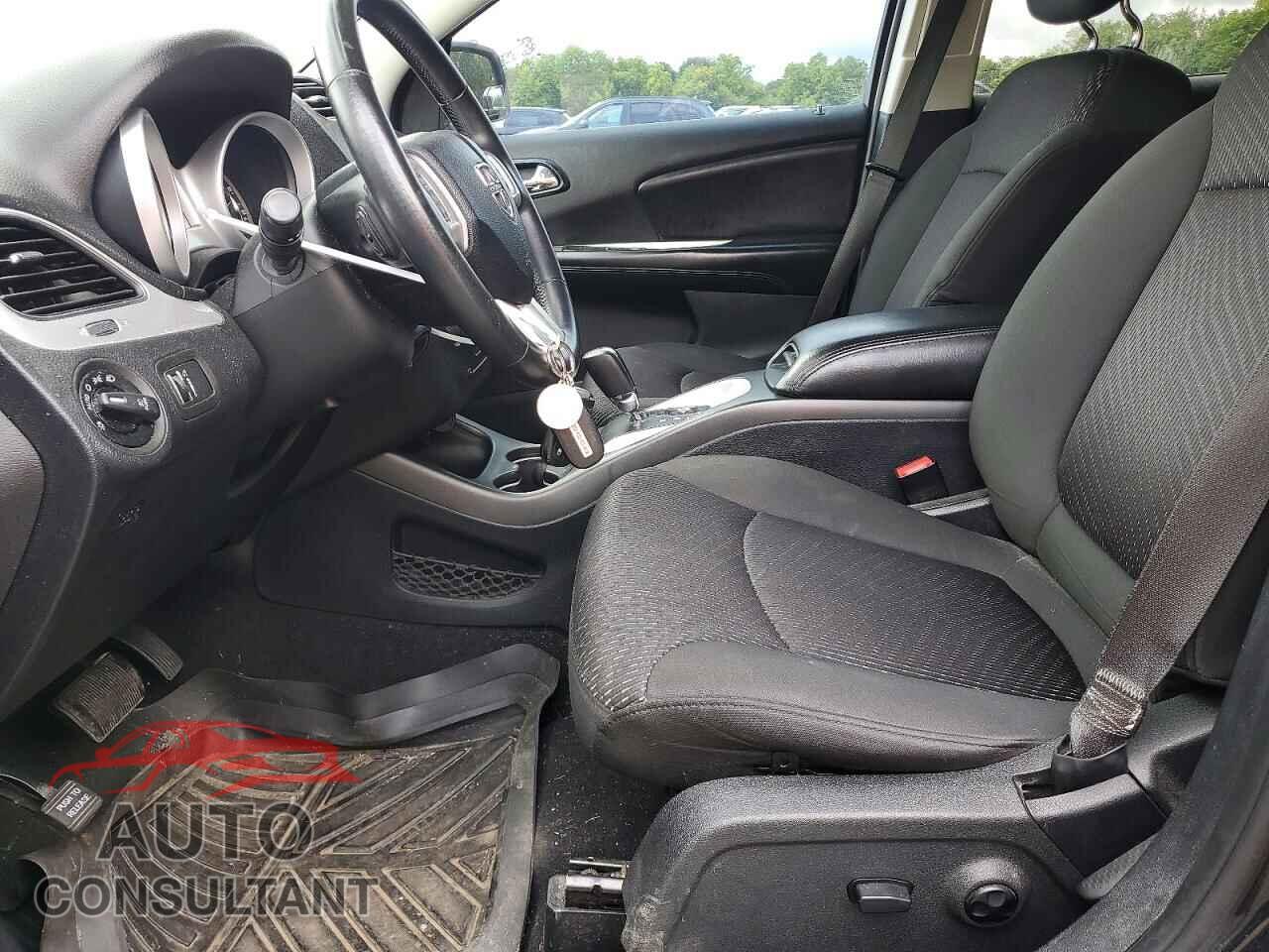 DODGE JOURNEY 2017 - 3C4PDCBG5HT675405