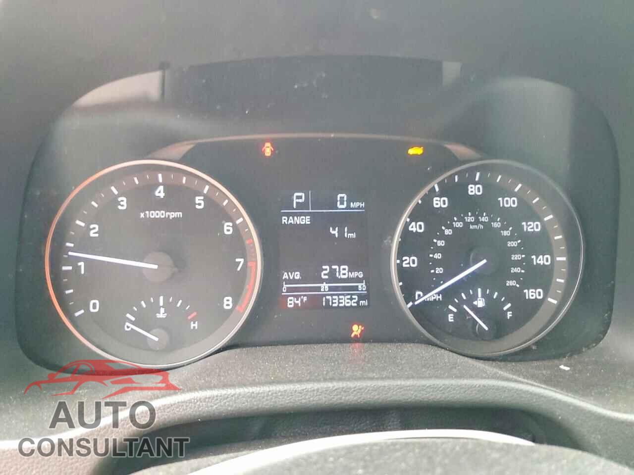 HYUNDAI ELANTRA 2017 - 5NPD74LF8HH199981