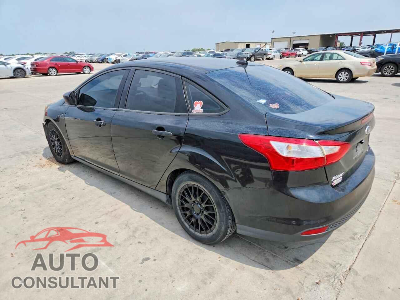 FORD FOCUS 2014 - 1FADP3E27EL389823