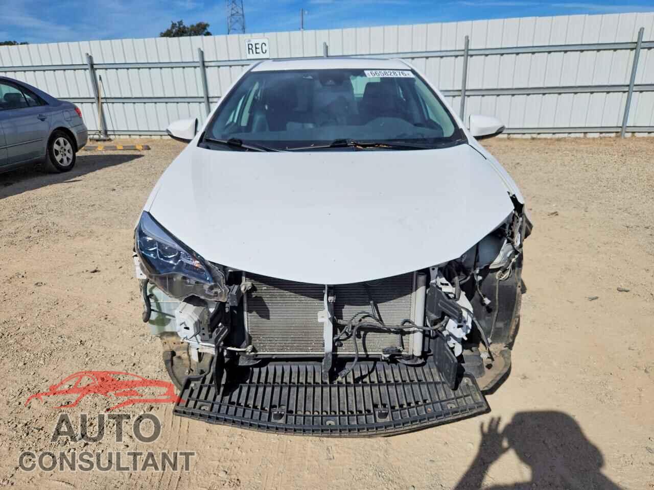 TOYOTA COROLLA 2017 - 2T1BURHE4HC756031