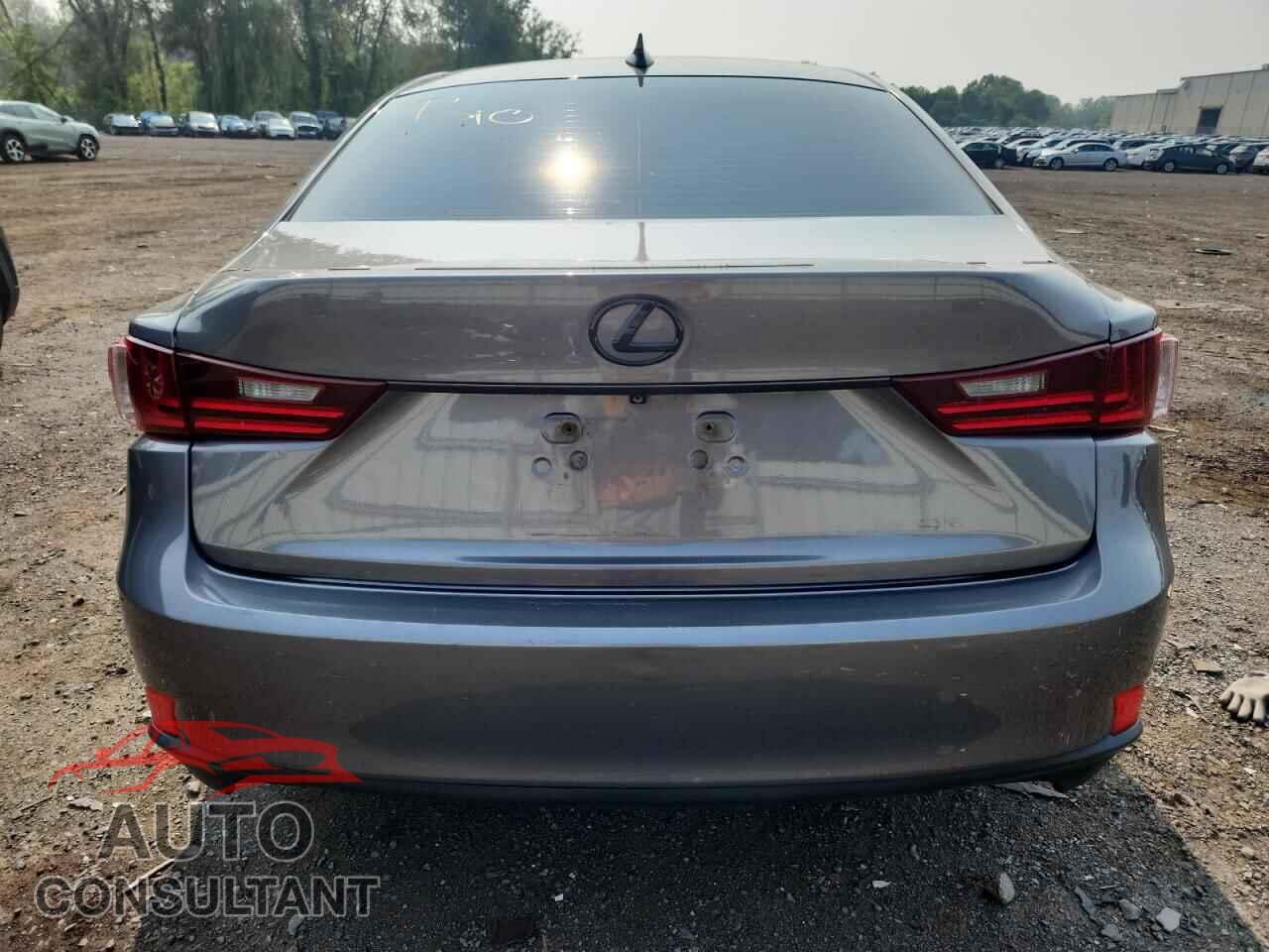 LEXUS IS 2014 - JTHCE1D26E5001128