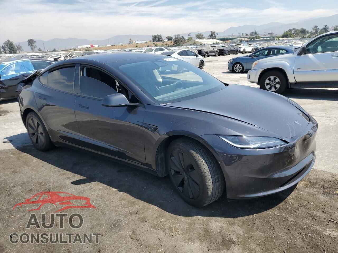 TESLA MODEL 3 2024 - 5YJ3E1EA7RF745848