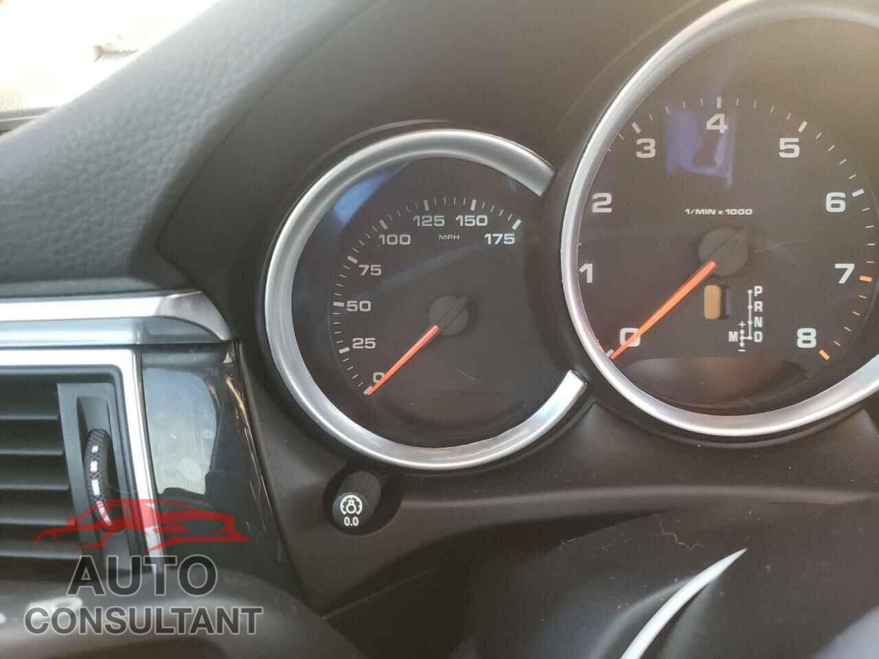 PORSCHE MACAN 2018 - WP1AA2A50JLB01660