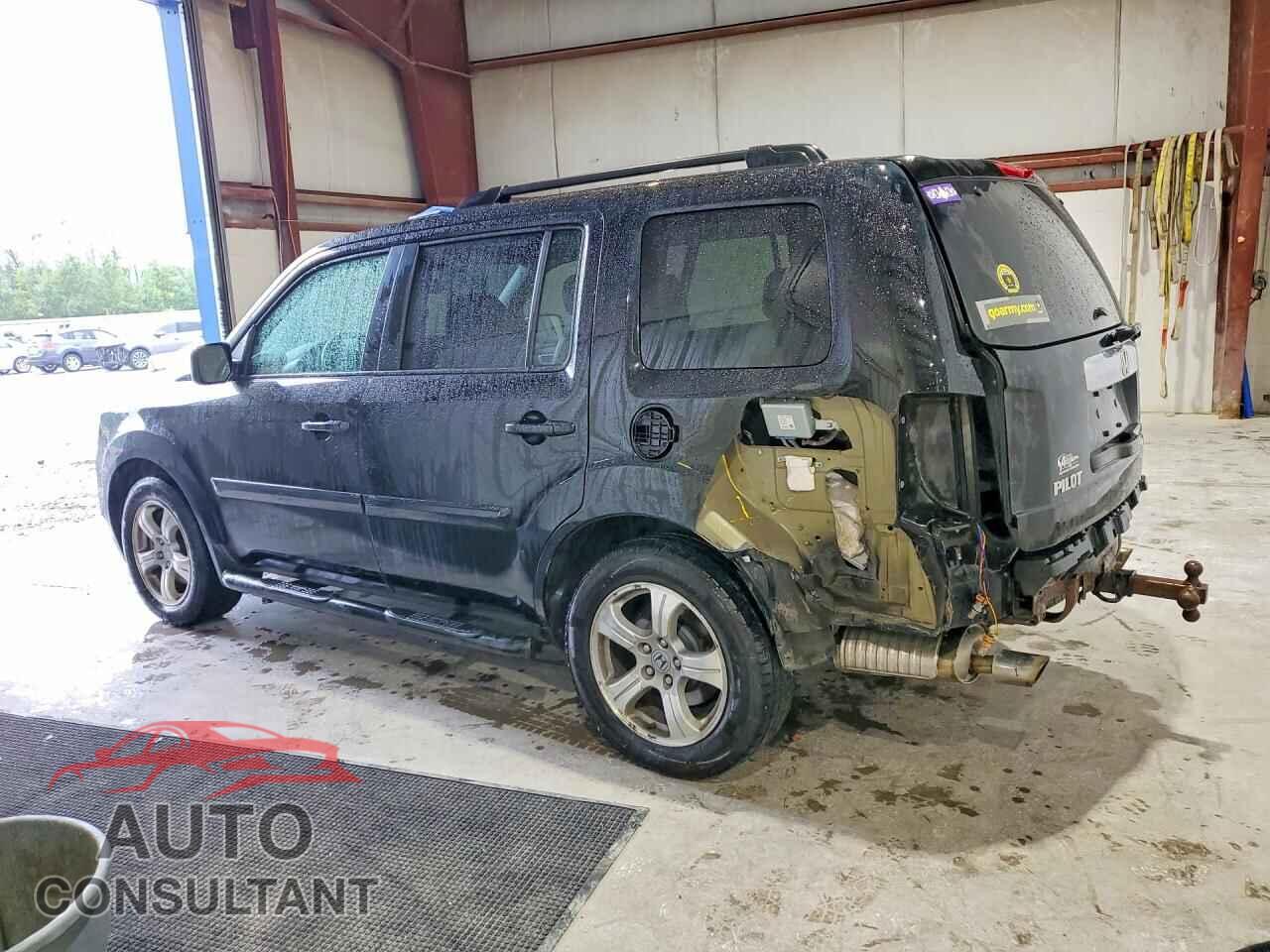 HONDA PILOT 2015 - 5FNYF4H59FB047207