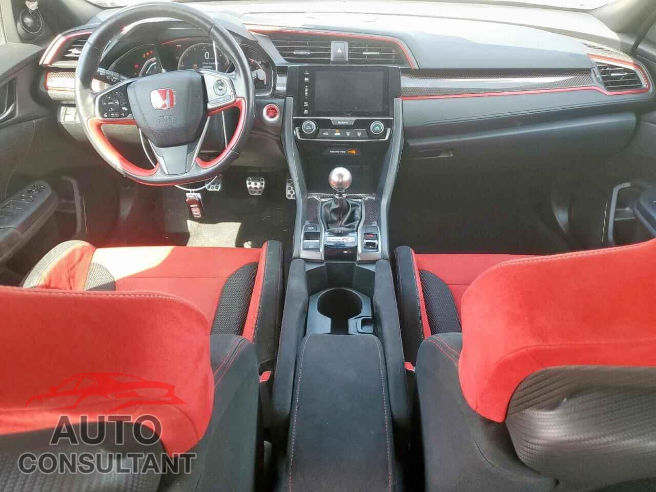 HONDA CIVIC 2017 - SHHFK8G73HU200971