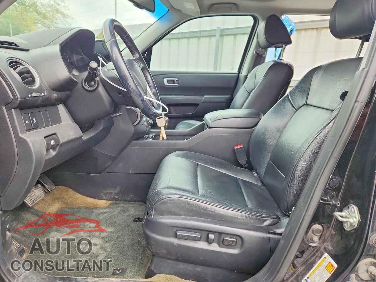 HONDA PILOT 2014 - 5FNYF4H90EB019801