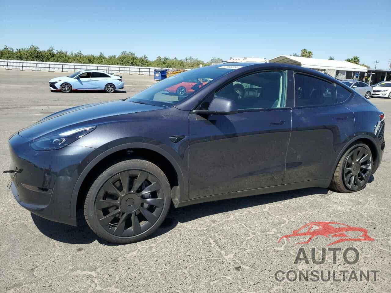 TESLA MODEL Y 2024 - 7SAYGDED6RF103524