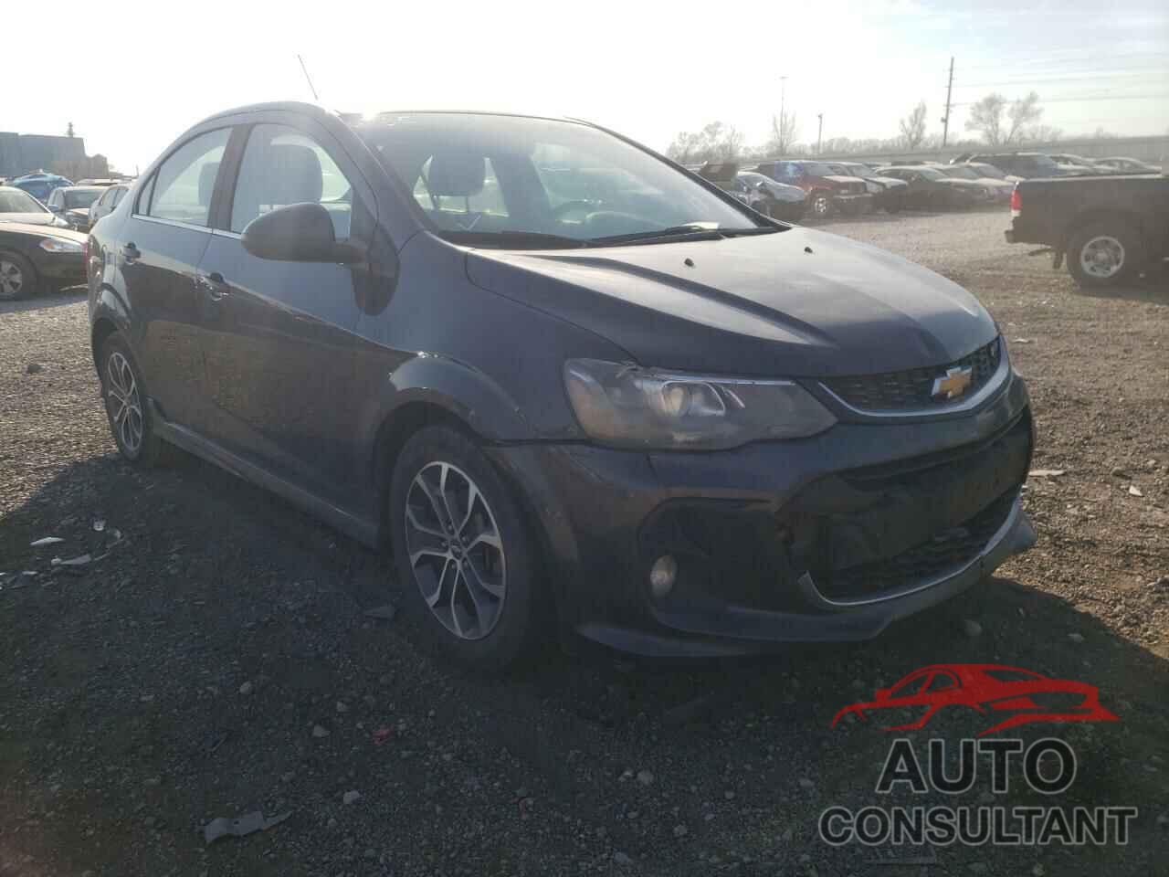 CHEVROLET SONIC 2017 - 1G1JD5SH2H4120002