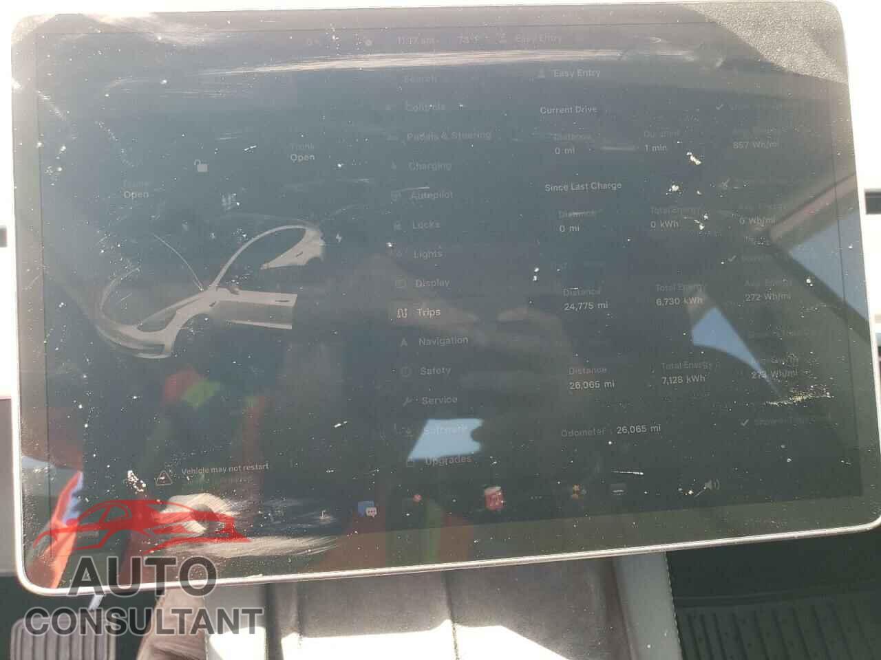 TESLA MODEL 3 2023 - 5YJ3E1EA5PF512838