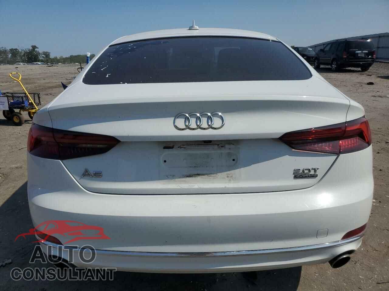 AUDI A5 2018 - WAUANCF52JA012461