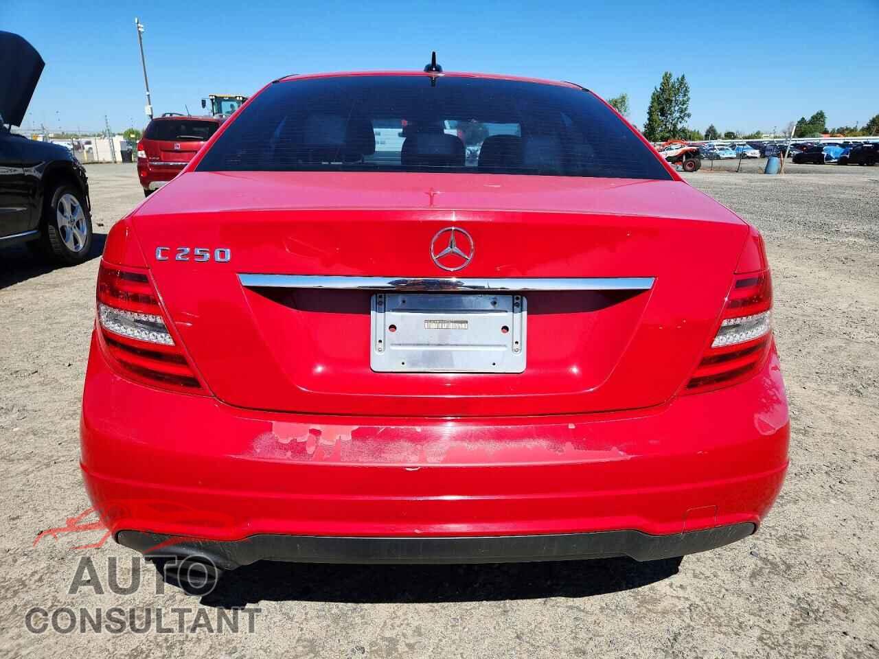 MERCEDES-BENZ C-CLASS 2014 - WDDGF4HB9EA963027