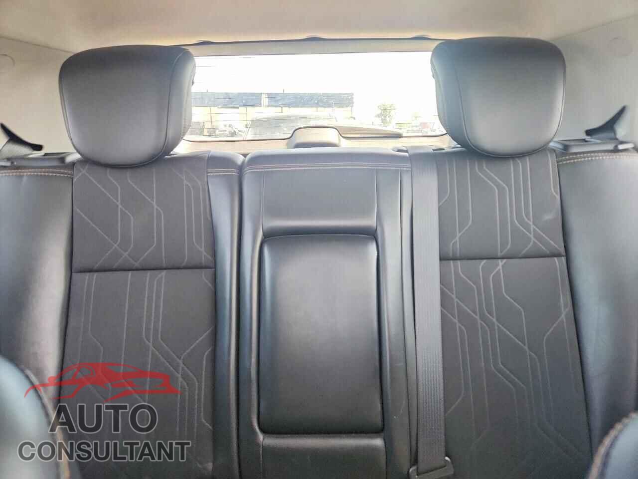 CHEVROLET TRAX 2019 - 3GNCJLSB3KL336023