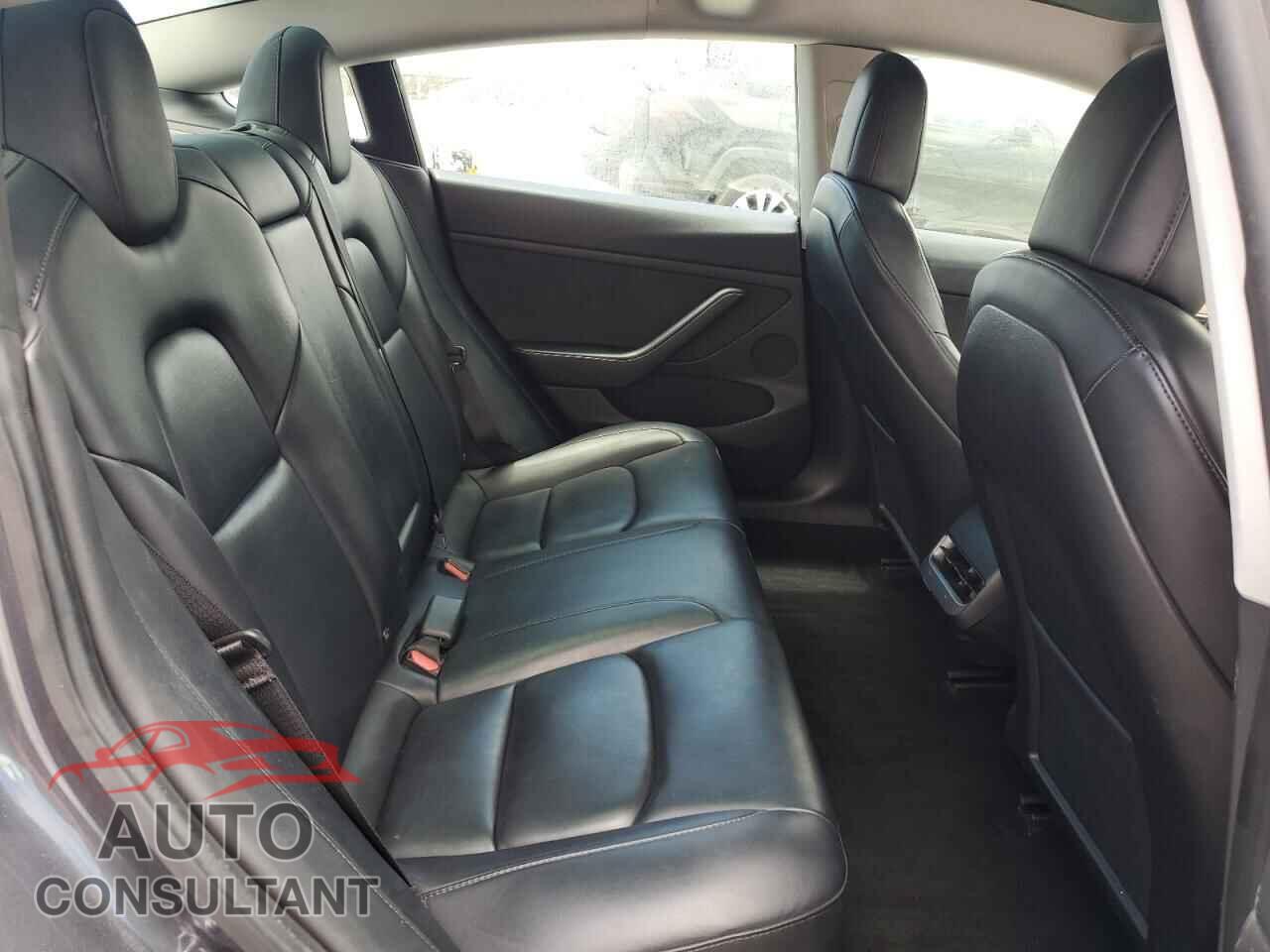 TESLA MODEL 3 2022 - 5YJ3E1EA2NF370302