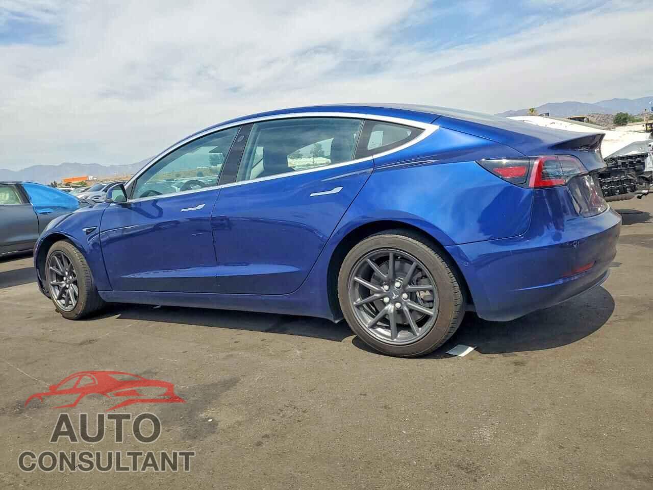 TESLA MODEL 3 2018 - 5YJ3E1EA4JF040896