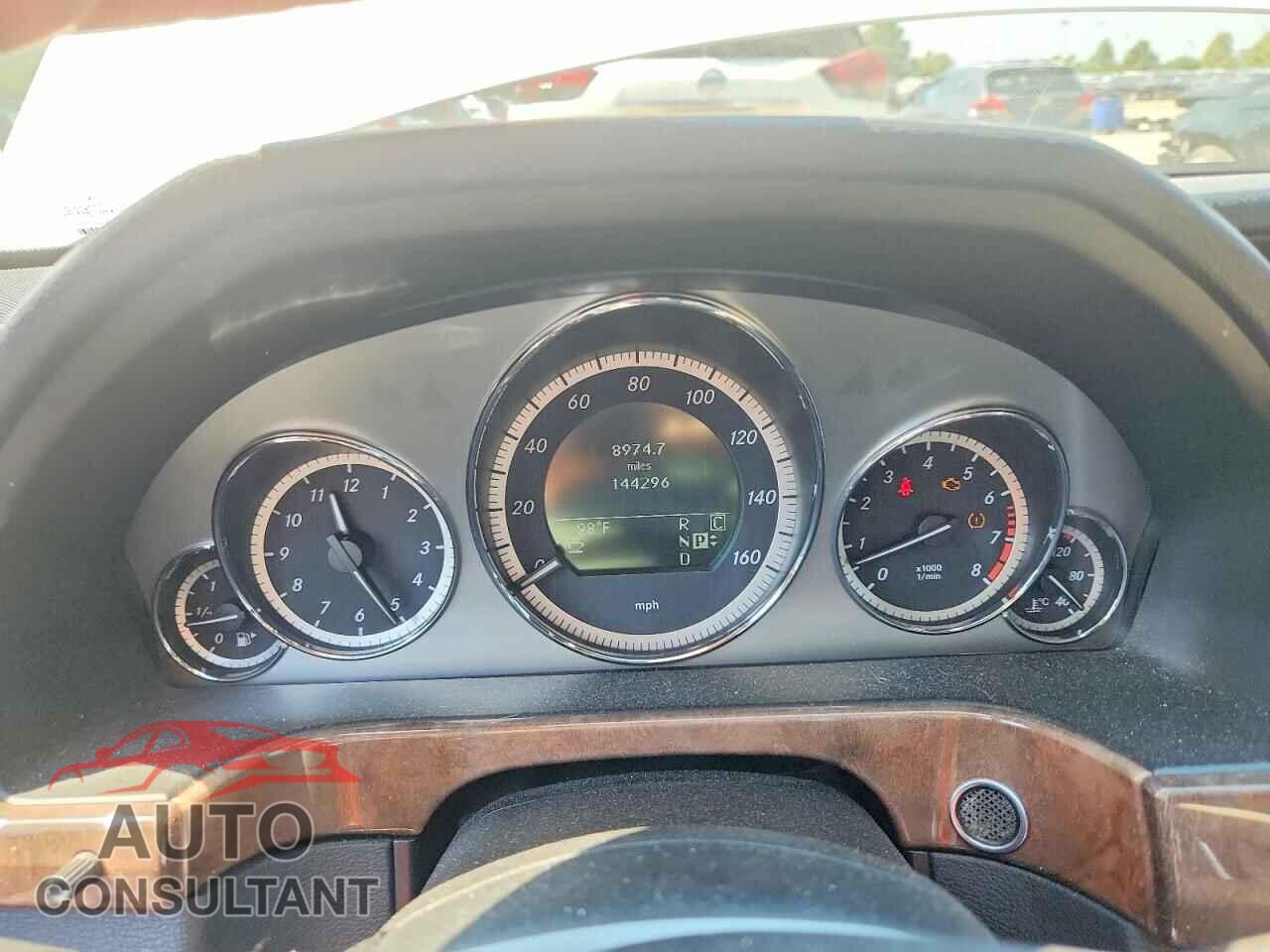 MERCEDES-BENZ E-CLASS 2010 - WDDHF5GB6AA051896