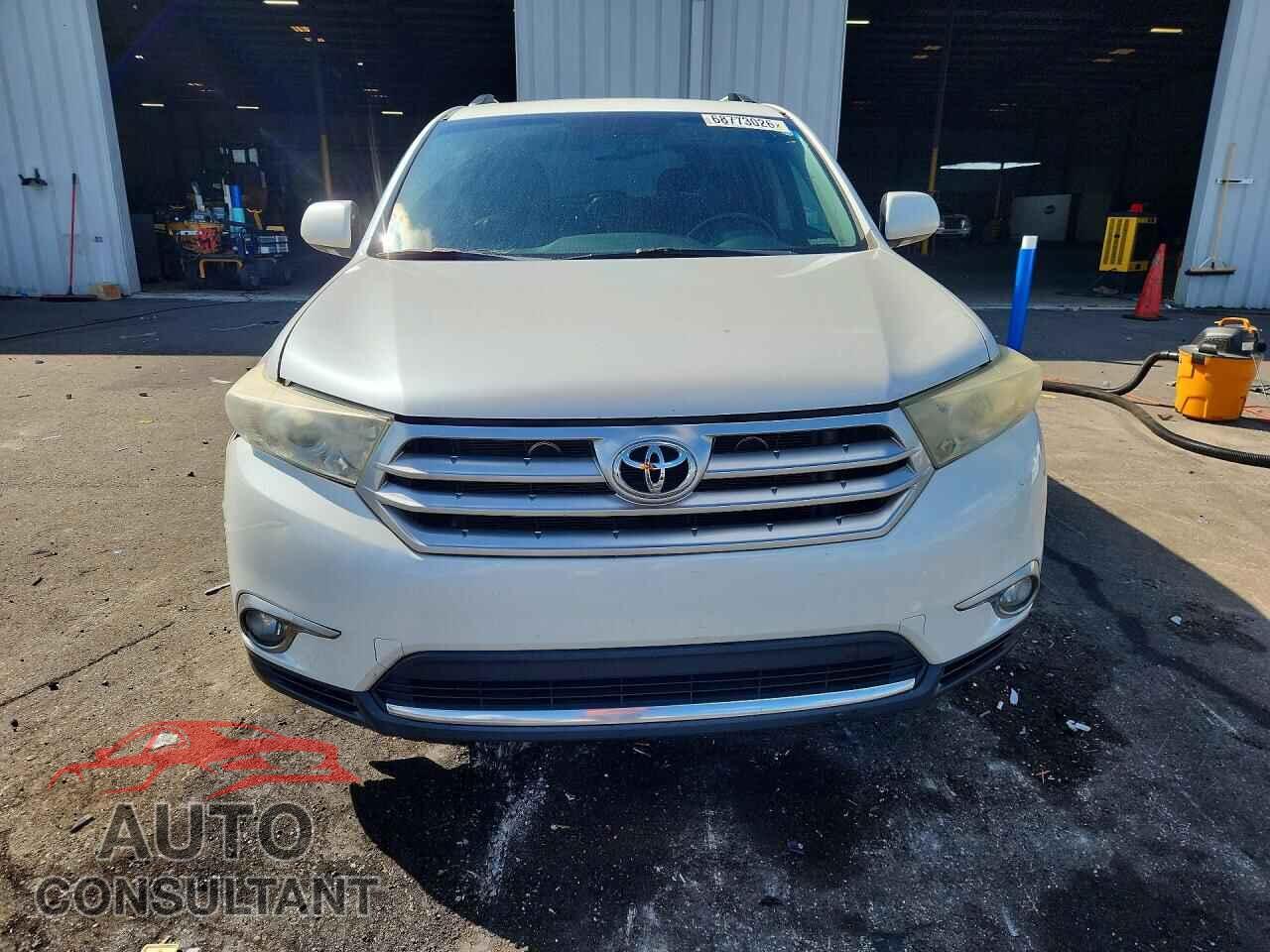 TOYOTA HIGHLANDER 2013 - 5TDYK3EH8DS103070