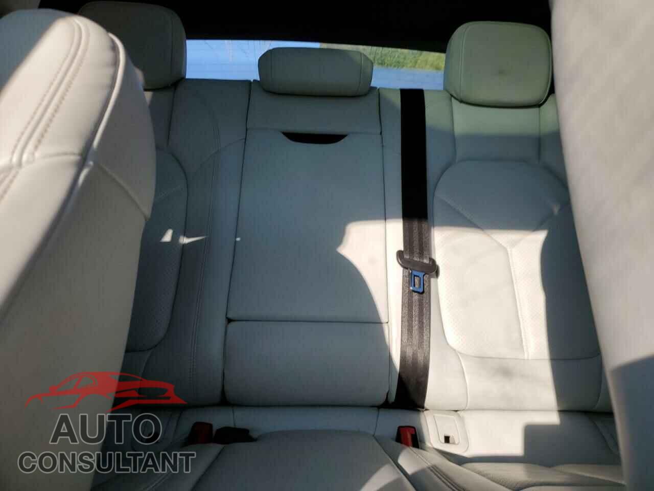 PORSCHE MACAN 2018 - WP1AA2A59JLB15847