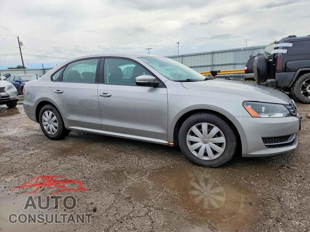 VOLKSWAGEN PASSAT 2013 - 1VWAP7A38DC031631