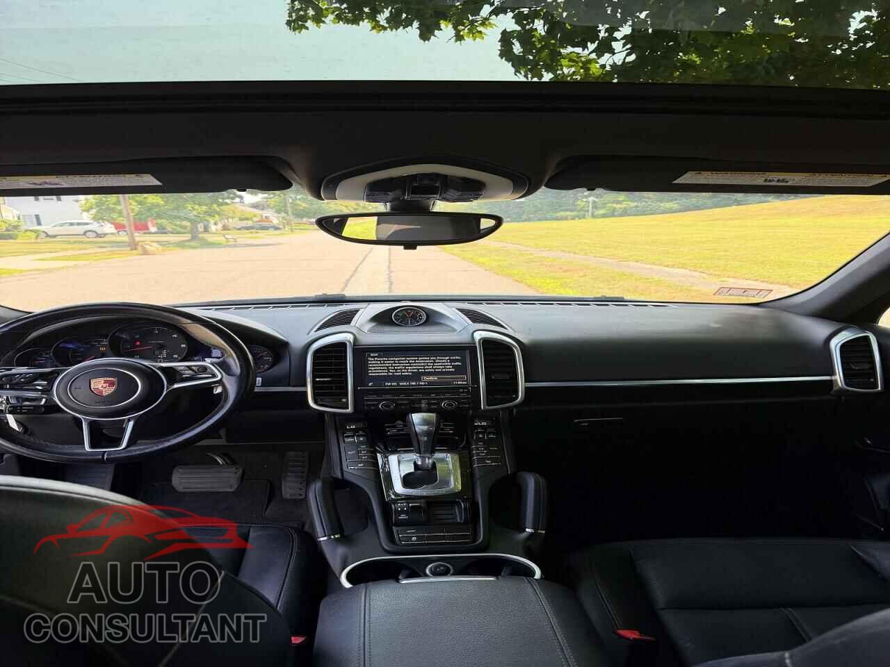 PORSCHE CAYENNE 2015 - WP1AF2A28FLA38063