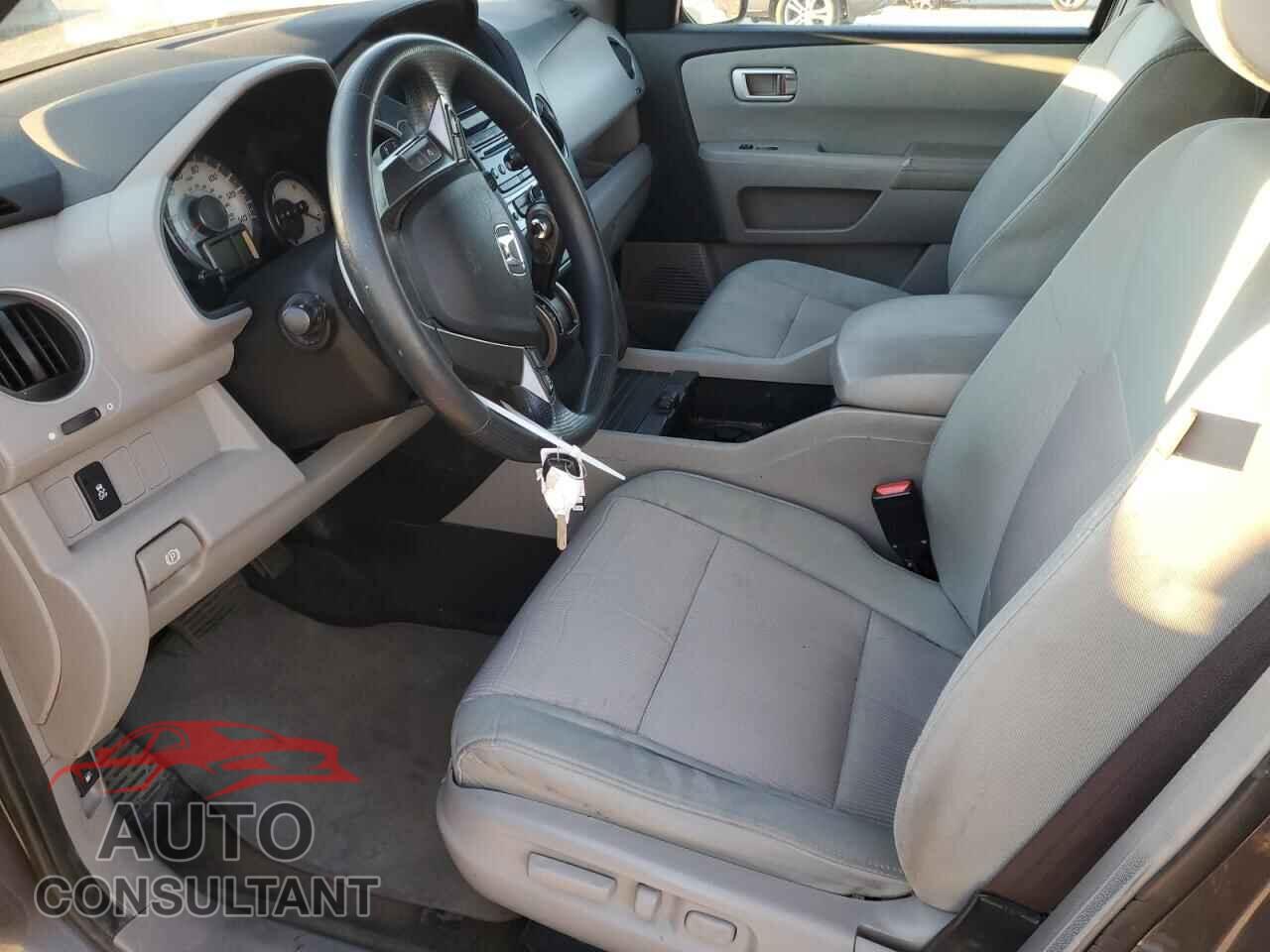 HONDA PILOT 2015 - 5FNYF4H46FB041792