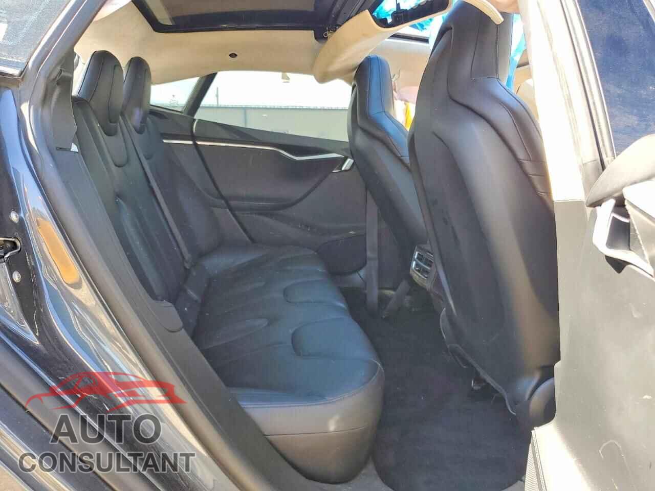 TESLA MODEL S 2015 - 5YJSA1E23FF109486