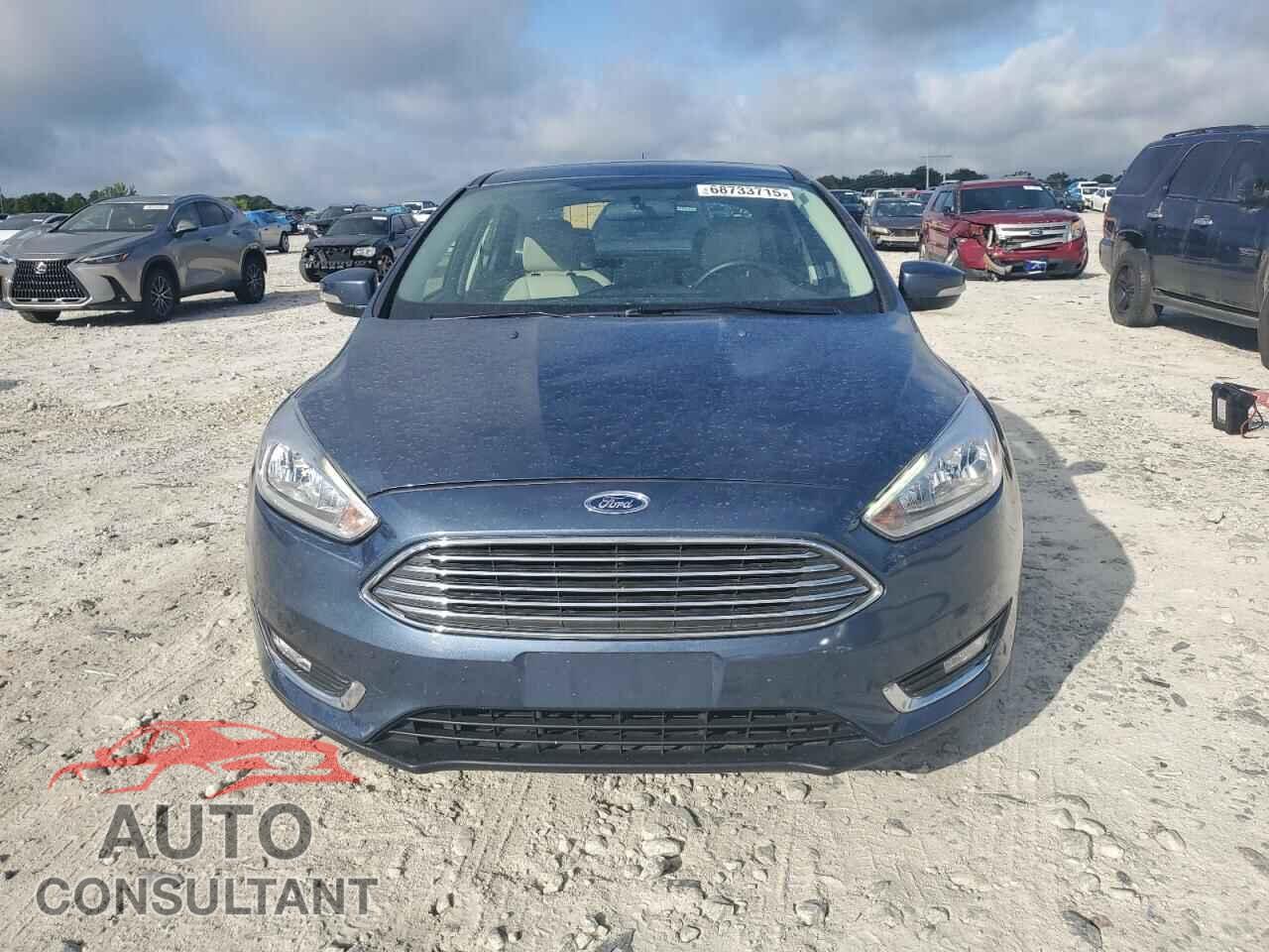 FORD FOCUS 2018 - 1FADP3J2XJL294656