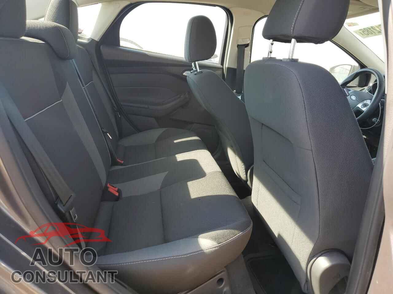 FORD FOCUS 2014 - 1FADP3F20EL259493