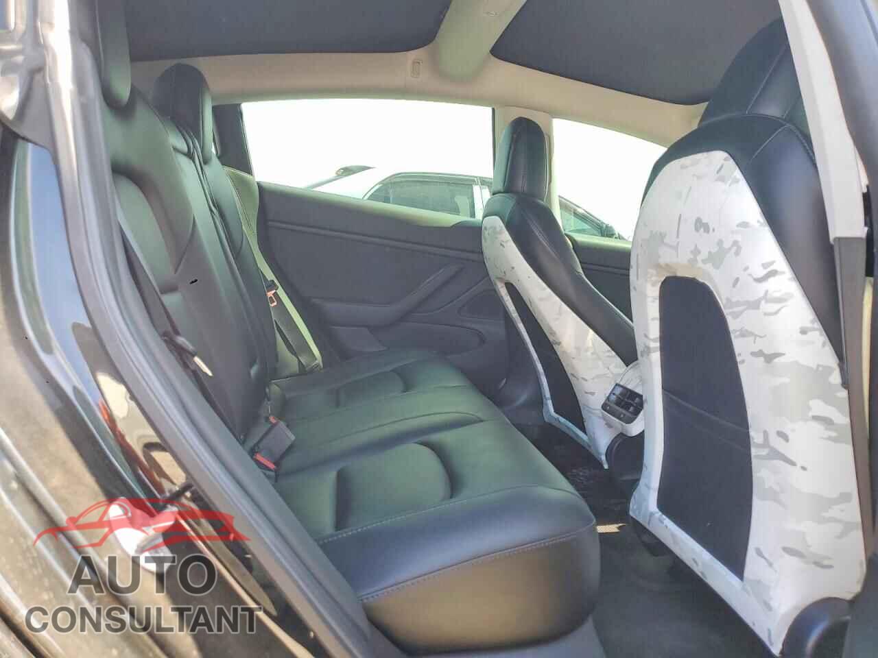 TESLA MODEL 3 2019 - 5YJ3E1EB9KF384752