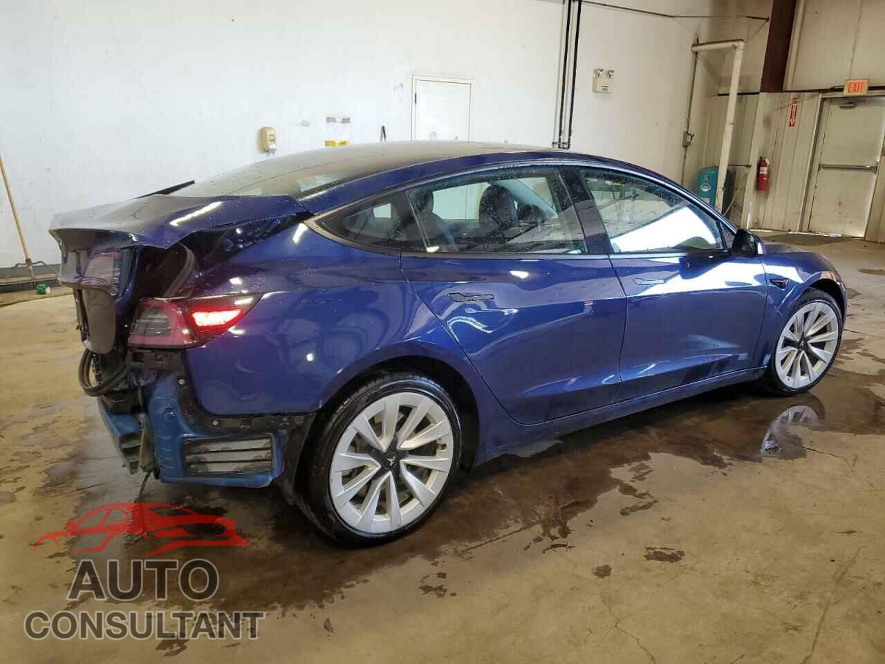 TESLA MODEL 3 2022 - 5YJ3E1EA8NF286033