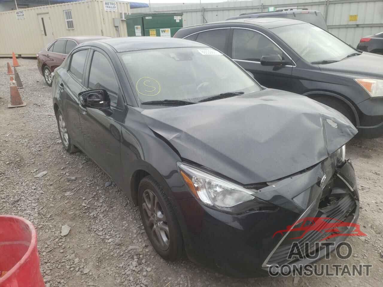 TOYOTA YARIS 2017 - 3MYDLBYV3HY167895