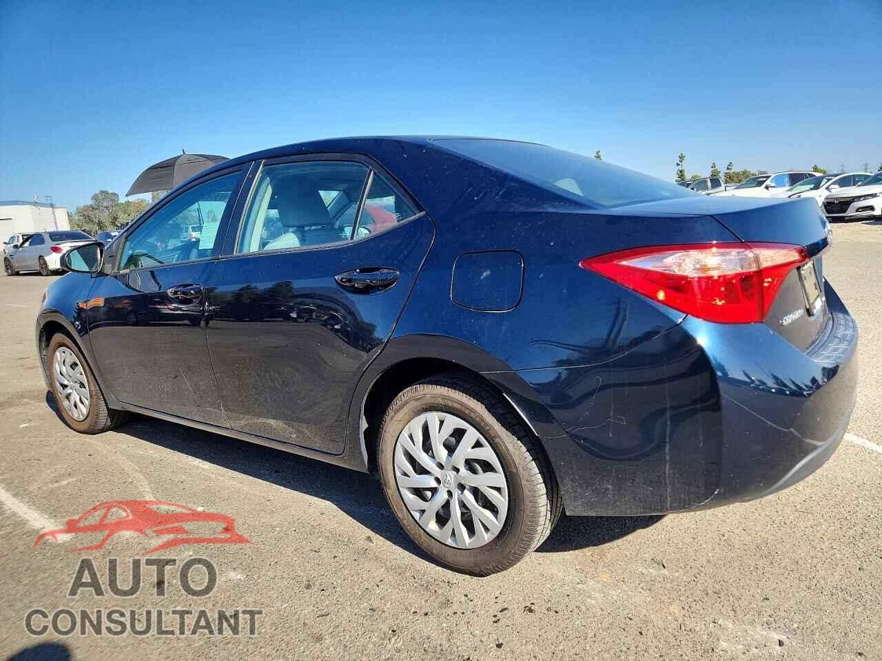 TOYOTA COROLLA 2018 - 5YFBURHE9JP792268