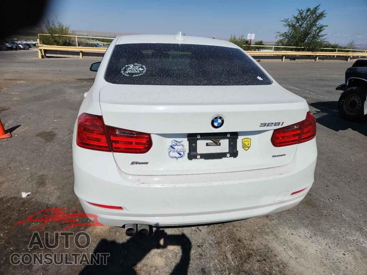 BMW 3 SERIES 2014 - WBA3A5C52EP601646