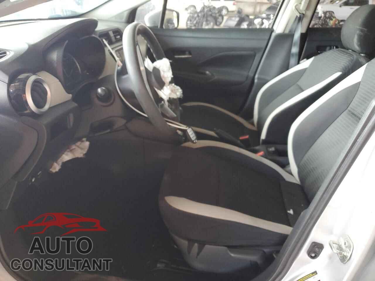 NISSAN VERSA 2021 - 3N1CN8EVXML831759