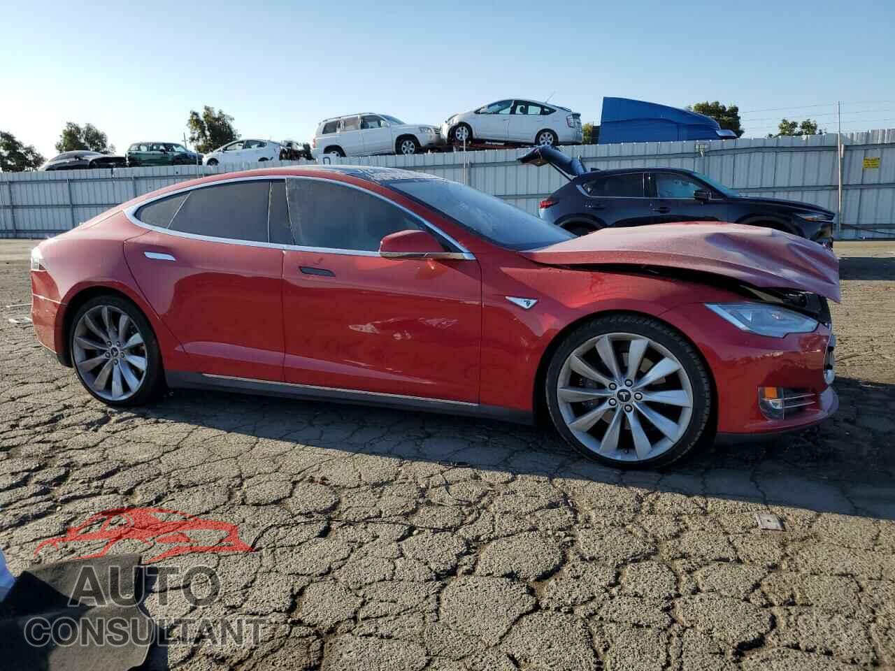 TESLA MODEL S 2013 - 5YJSA1DN2DFP09523