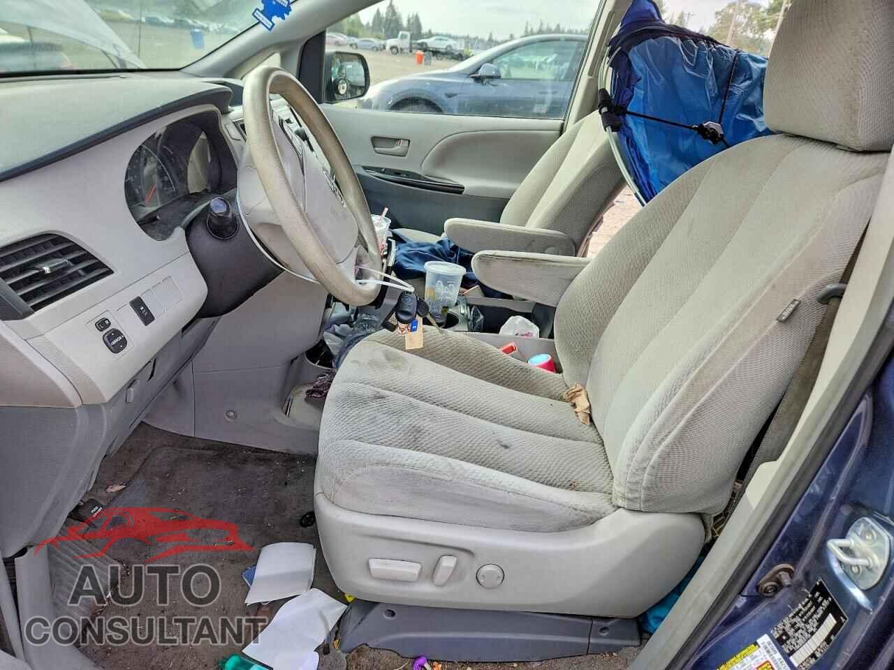 TOYOTA SIENNA 2014 - 5TDKK3DC9ES517536